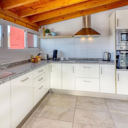 Big Terraced House, 100M To The Beach, With Bbq And Sea View Guincho  Bagian luar foto